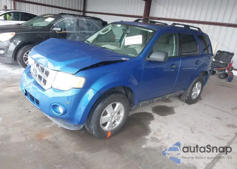 2011 Ford Escape Xlt z USA, uszkodzony, nr VIN 1FMCU0D72BKB57072